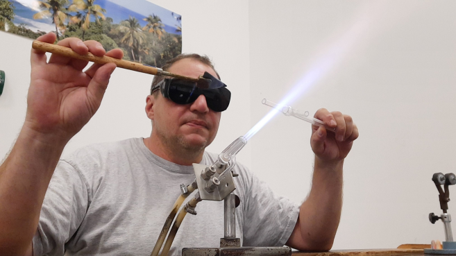 Arndt als Glasapparatebläser in der Industrie